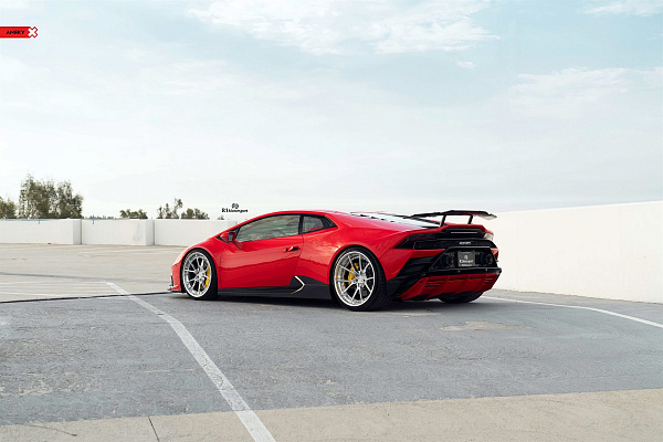 Фото дисков Anrky AN32 Полированный лак на Lamborghini Huracan