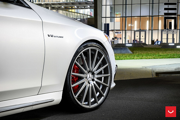 Фото дисков Vossen VFS-2 Серебро на Mercedes-Benz S-Class (W222, C217)