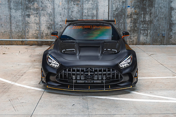 Фото дисков Brixton Forged PF7 Aerotech Черный сатин на Mercedes-Benz AMG GT I