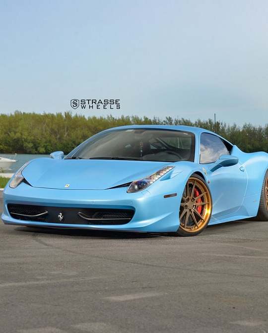 Фото дисков SV1 Deep Concave FS Сатиновая темная бронза на Ferrari 458