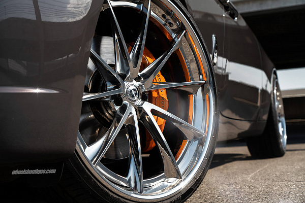 Фото дисков HRE S204H Полированный лак на Rolls-Royce Wraith