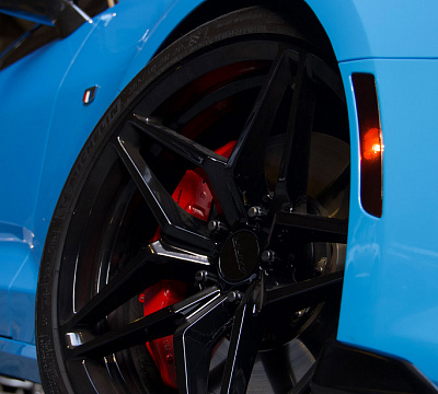 Фото дисков MRR M755 на Chevrolet Camaro VI