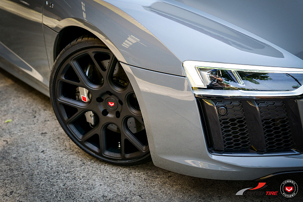 Фото дисков Vossen CG-204 Черный матовый на Audi R8 (4S)