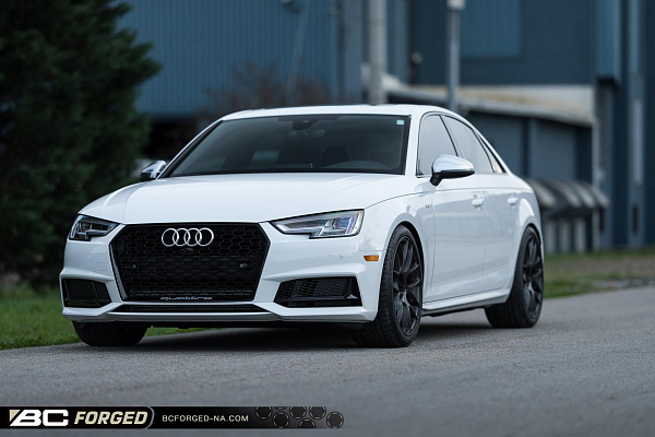 Фото дисков BC Forged RS40 Глянцевый темный лак на Audi A/S/RS 4 (B9)