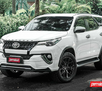 Фото дисков Vossen HF6-4 на Toyota Fortuner II