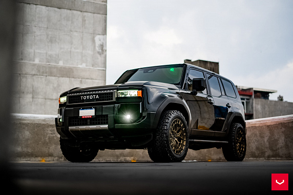 Фото дисков Vossen HFX-1 (6-Lug) Сатиновое темное золото на Toyota Land Cruiser Prado 250