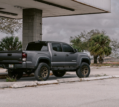 Фото дисков Vossen HF6-4 на Toyota Tacoma III