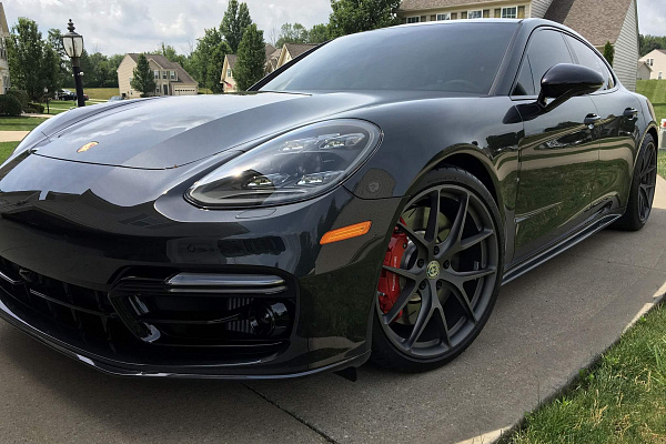 Фото дисков HRE P101 Сатиновый графит на Porsche Panamera II