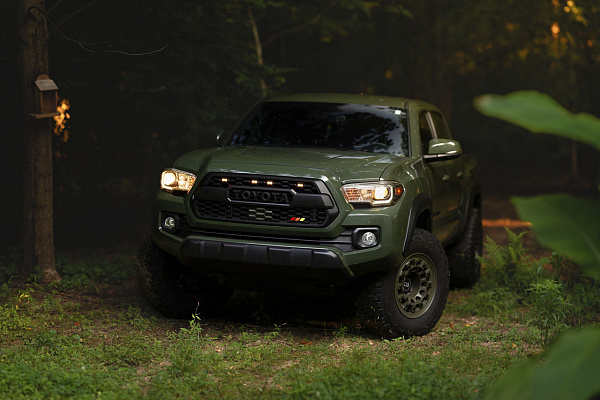 Фото дисков Black Rhino FUJI  на Toyota Tacoma III