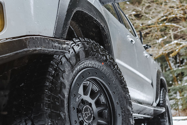 Фото дисков Black Rhino DUGGER  на Toyota Tacoma III