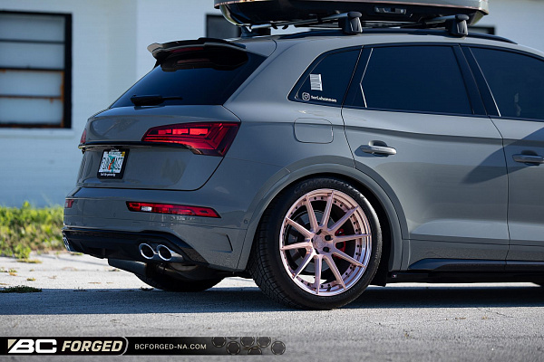 Фото дисков BC Forged HCS04 Другой цвет на Audi Q5 (FY)