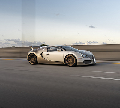 Фото дисков Strasse Wheels SV5 Deep Concave Duoblock на Bugatti Veyron
