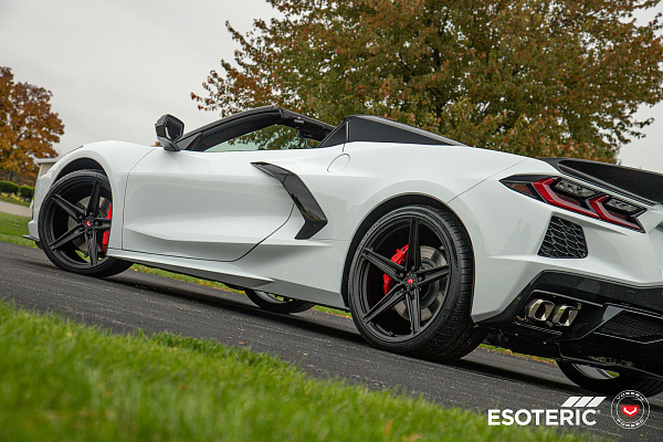 Фото дисков Vossen M-X5 Черный сатин на Chevrolet Corvette C8
