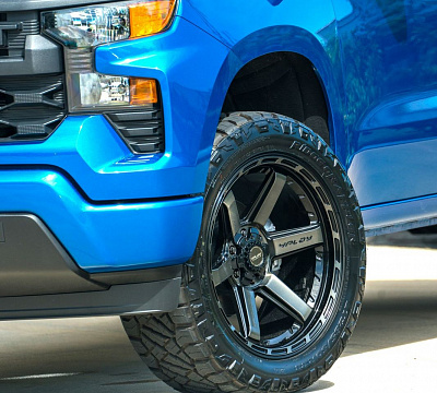 Фото дисков 4PLAY 4P63 на Chevrolet Silverado IV