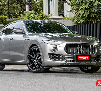 Фото дисков Vossen HF-3 на Maserati Levante