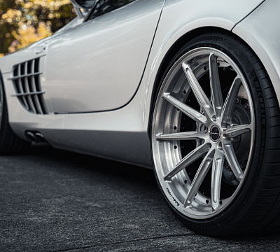 Фото дисков Brixton Forged R11-R на Mercedes-Benz SLR McLaren