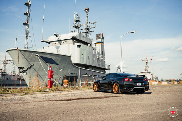 Фото дисков Vossen EVO-2 Глянцевая медь на Nissan GT-R