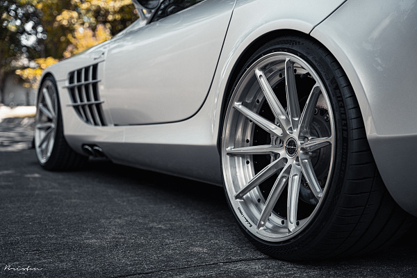 Фото дисков Brixton Forged R11-R Глянцевый лак на Mercedes-Benz SLR McLaren
