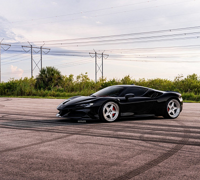 Фото дисков Strasse Wheels F5 Track на Ferrari SF90