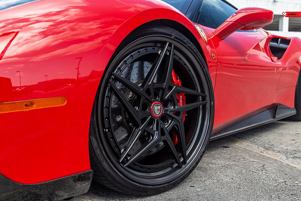 Фото дисков Anrky S3-X3 Черный глянец на Ferrari 488