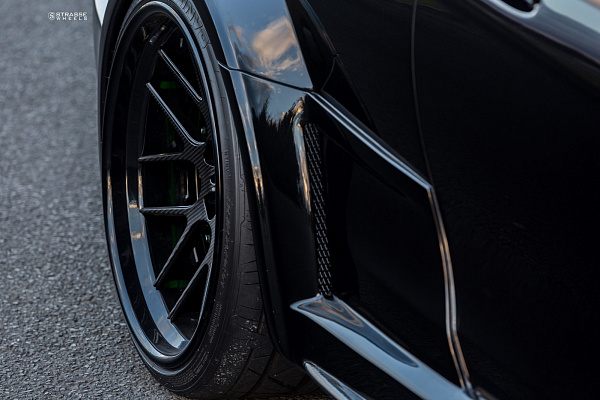 Фото дисков Strasse Wheels SM7 Deep Concave FS Другой цвет на Mercedes-Benz C-Class (W204)