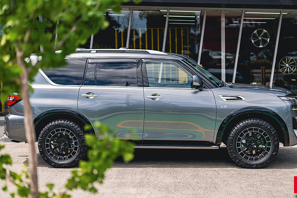 Фото дисков Vossen HFX-1 (6-Lug) Черный глянец на Nissan Patrol VII