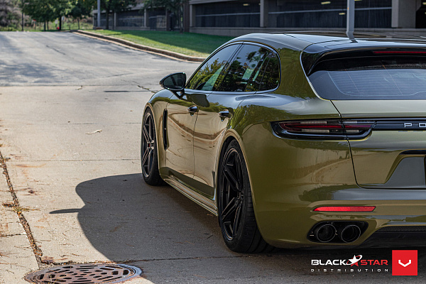 Фото дисков Vossen HF-1 Черный глянец на Porsche Panamera II