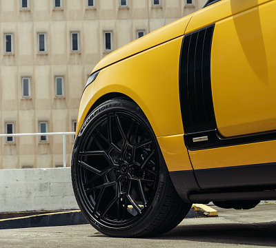 Фото дисков Vossen UV-1 на Land Rover Range Rover IV