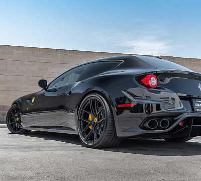 Фото дисков HRE P101SC на Ferrari FF