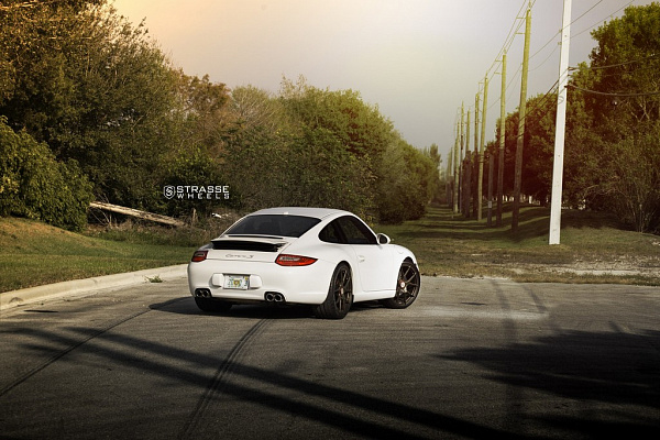 Фото дисков Strasse Wheels SM5R Deep Concave Monoblock Сатиновая темная бронза на Porsche 911 VI