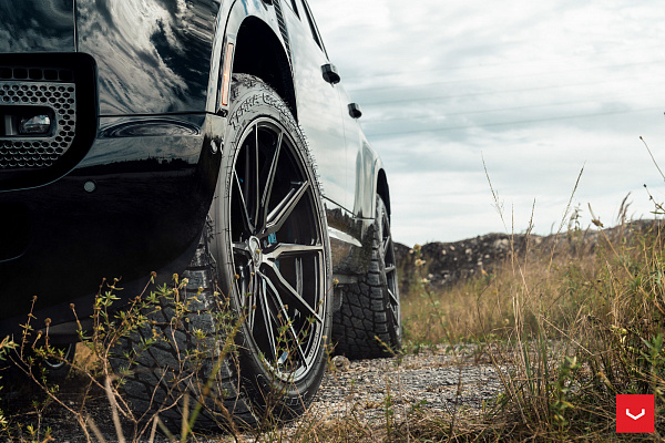 Фото дисков Vossen HF-3 Алмазная проточка на Land Rover Defender II