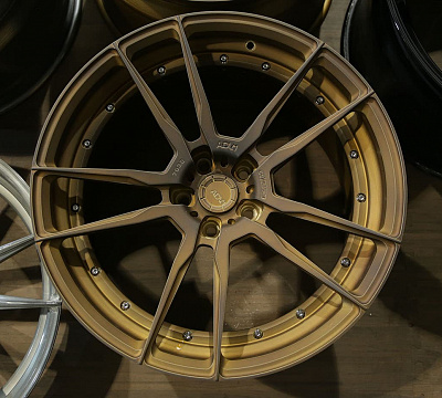 ADV.1 ADV5.2 M.V2 CS