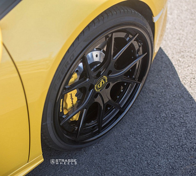 Фото дисков Strasse Wheels SM5R Deep Concave FS на Lamborghini Huracan