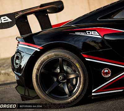 Фото дисков BC Forged RS45 на McLaren 650S