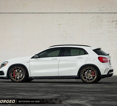 Фото дисков BC Forged HCA381 на Mercedes-Benz GLA (X156)