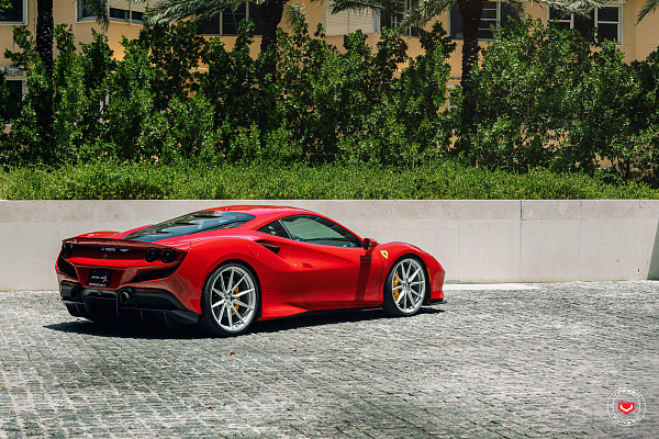 Фото дисков Vossen EVO-2 Глянцевый лак на Ferrari F8