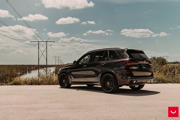 Фото дисков Vossen HF-8 Черный сатин на BMW X5/X5 M (G05/G18/F95)