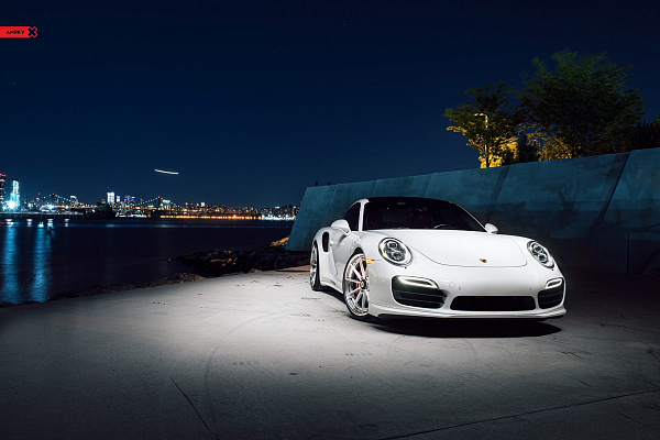 Фото дисков Anrky AN38 Глянцевый лак на Porsche 911 VII