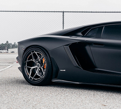 Фото дисков Brixton Forged PF5 на Lamborghini Aventador