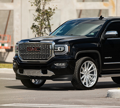 Фото дисков Vossen HF6-1 на GMC Sierra III