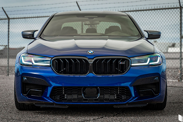 Фото дисков Strasse Wheels SV10M Deep Concave Duoblock Черный глянец на BMW 5/M5 (G30/F90)