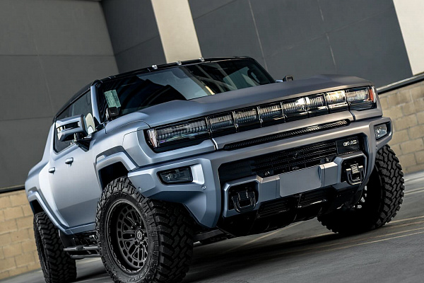 Фото дисков Brixton Forged BX02-M Черный сатин на GMC Hummer EV