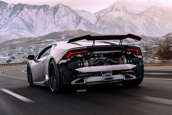 Фото дисков Strasse Wheels SV10M Deep Concave FS Черный сатин на Lamborghini Huracan