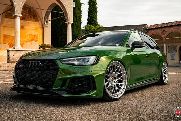 Фото дисков Vossen S17-07 (3-Piece) Глянцевый темный лак на Audi A/S/RS 4 (B9)