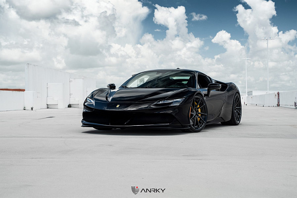 Фото дисков Anrky AN23 Черный глянец на Ferrari 812