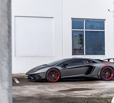 Фото дисков Strasse Wheels SV10-RS Performance на Lamborghini Aventador