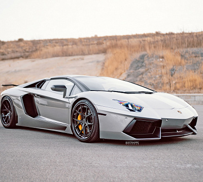 Фото дисков Strasse Wheels SM5R Deep Concave FS на Lamborghini Aventador