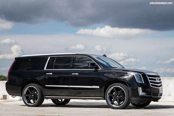 Фото дисков Anrky AN36-S Черный глянец на Cadillac Escalade IV