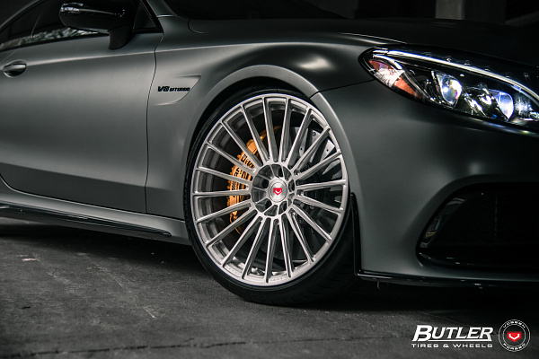 Фото дисков Vossen S17-04 Глянцевый темный лак на Mercedes-Benz C-Class (W205)