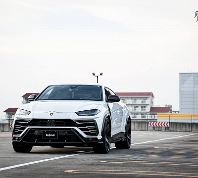 Фото дисков HRE L105M на Lamborghini Urus